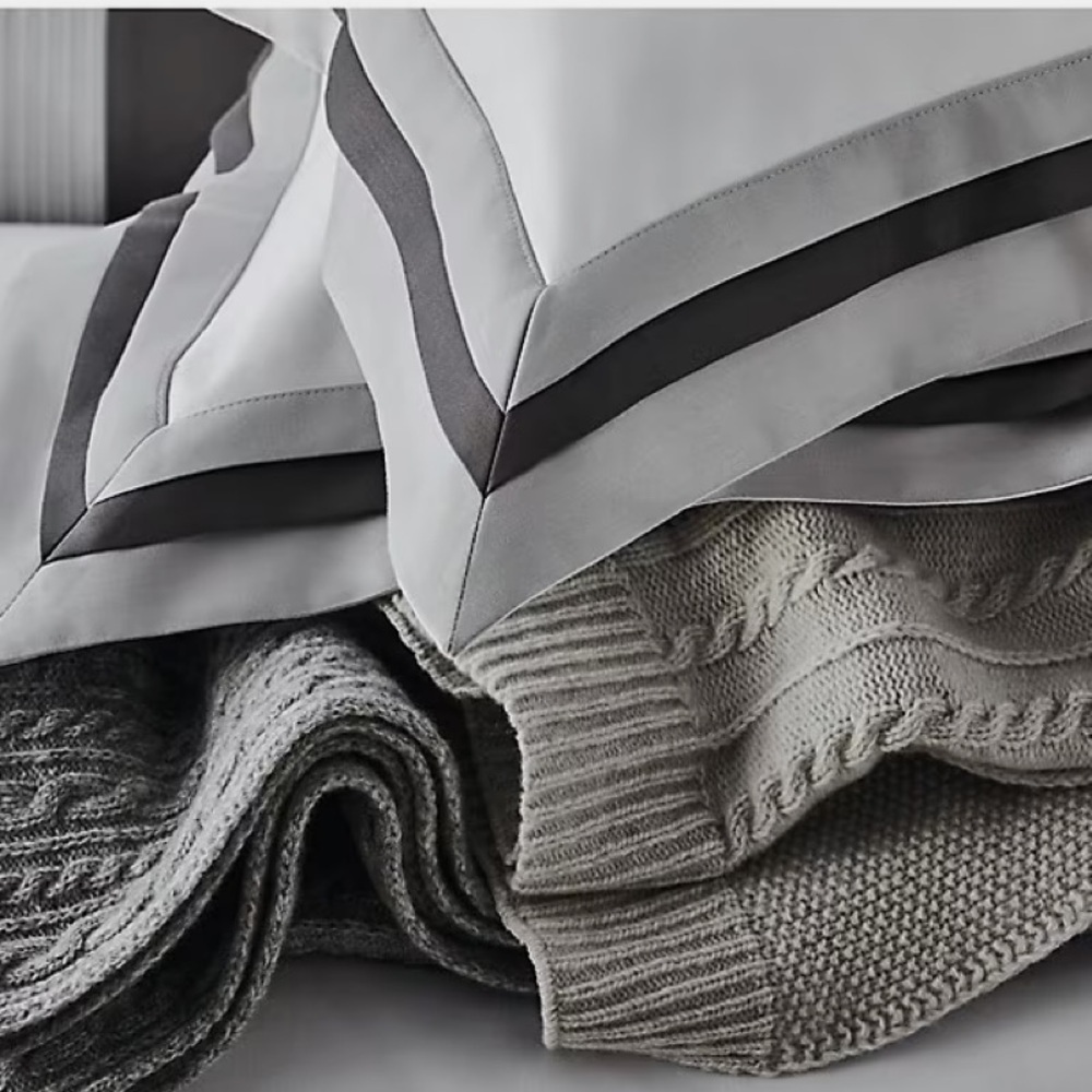 GlucksteinHome
Plaza 3-Piece 400-Thread Count Cotton Duvet Cover Set - Picture 3 of 6